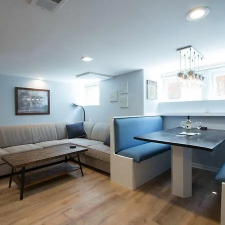 Luxury 2 Bedroom Apartment W/ Free Parking Washington Exterior photo
