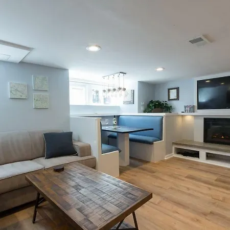 Luxury 2 Bedroom Apartment W/ Free Parking Washington Exterior photo