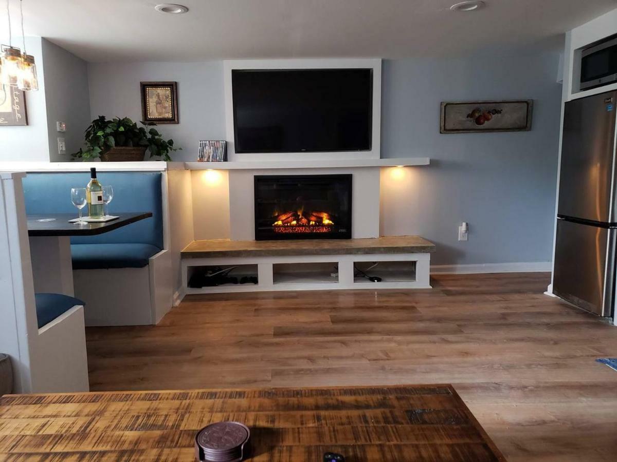Luxury 2 Bedroom W/ Free Parking Holiday home *